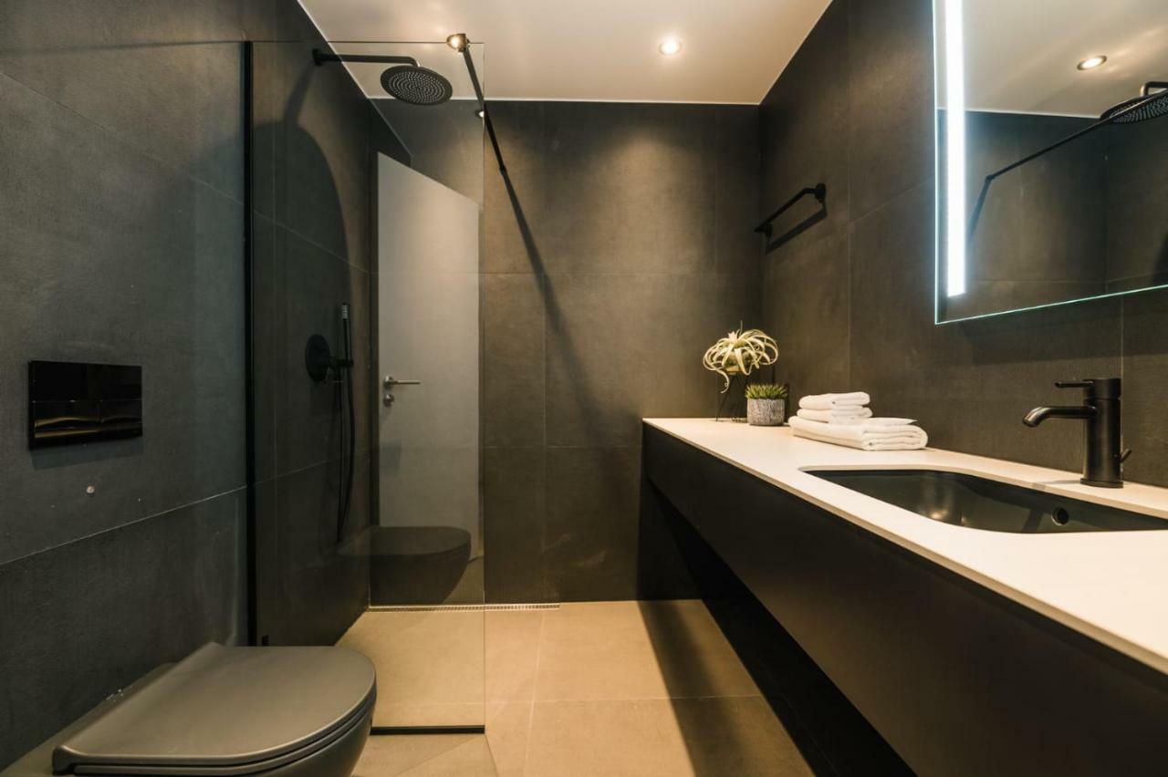 Maestro Design Hotel Лиепая Экстерьер фото