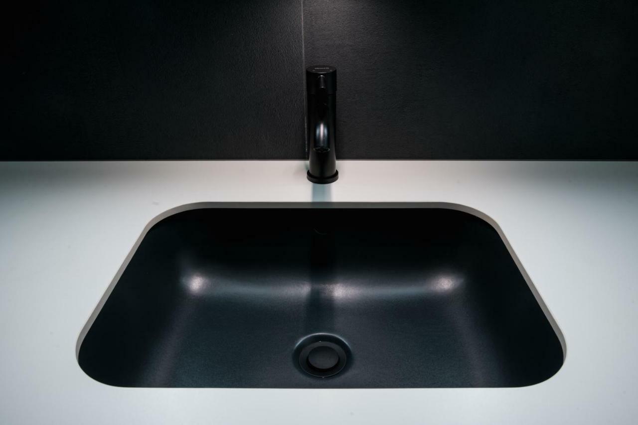 Maestro Design Hotel Лиепая Экстерьер фото