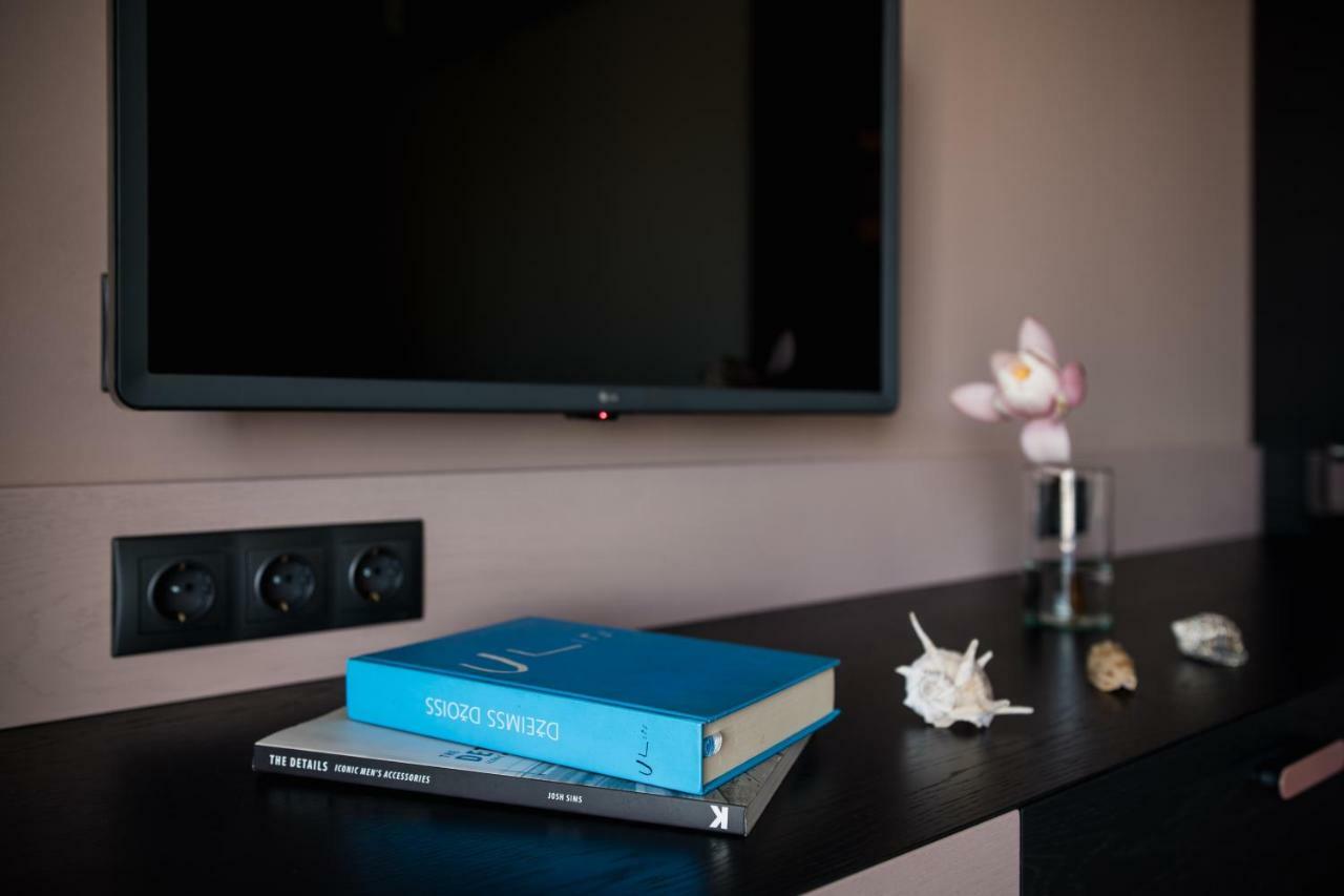 Maestro Design Hotel Лиепая Экстерьер фото