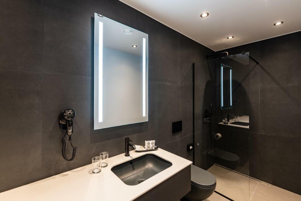 Maestro Design Hotel Лиепая Экстерьер фото