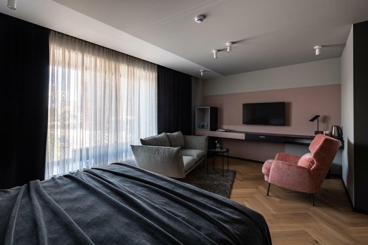Maestro Design Hotel Лиепая Экстерьер фото