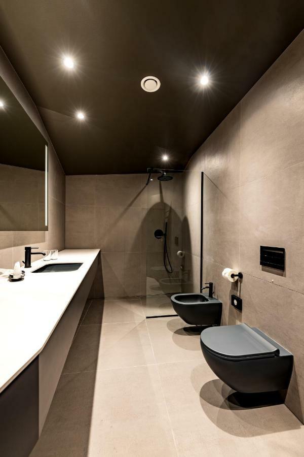 Maestro Design Hotel Лиепая Экстерьер фото