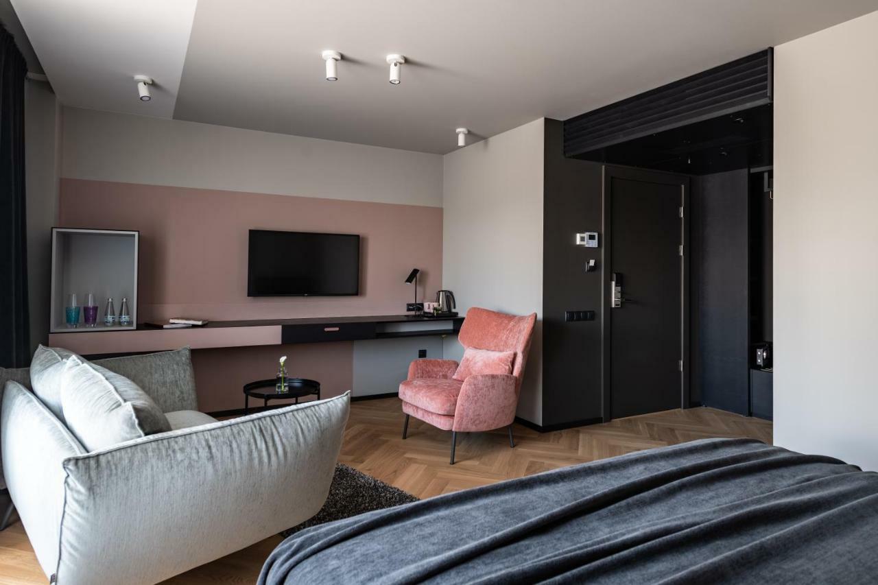 Maestro Design Hotel Лиепая Экстерьер фото