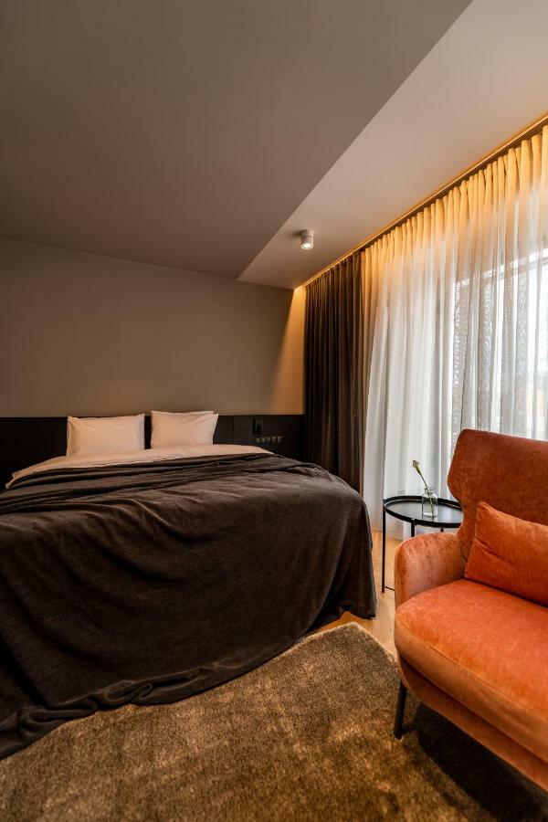Maestro Design Hotel Лиепая Экстерьер фото